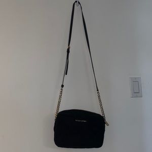 Michael Kors- Medium Quilted Crossbody